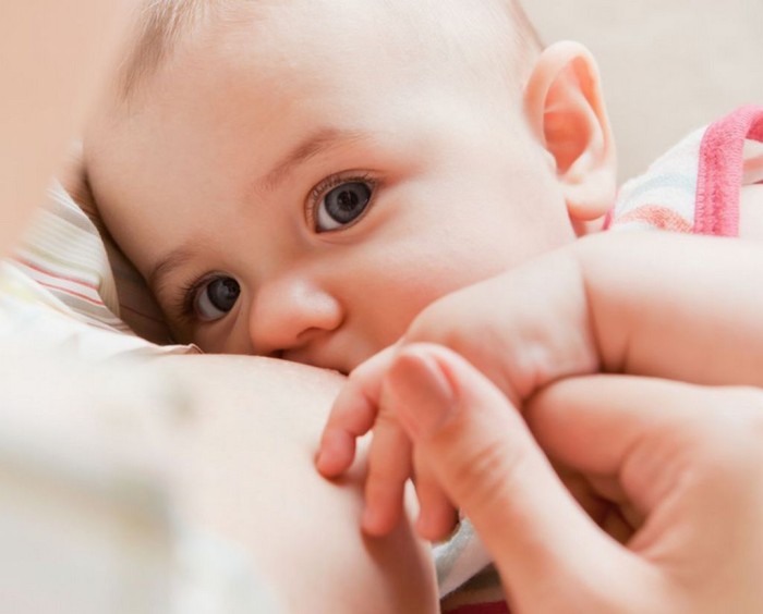 Amamentação: Benefícios para os bebês e mamães